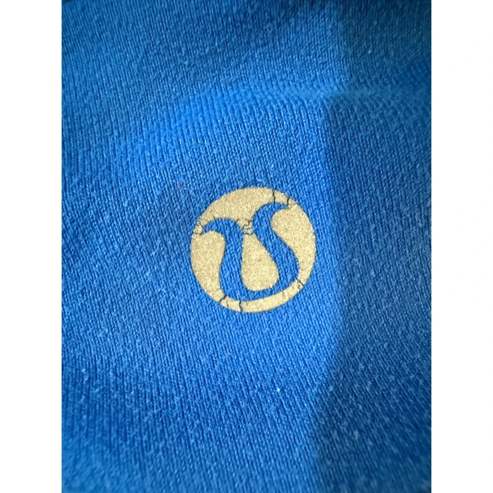 Lululemon Blue Crop Leggings‎ Women's Size 8 Athleisure Workout